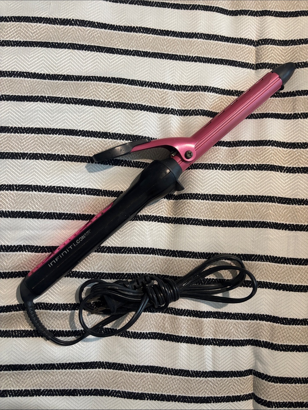 Infiniti Conair Curling Iron 1”